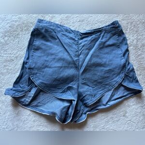 Lululemon Size 4 Shorts Blue